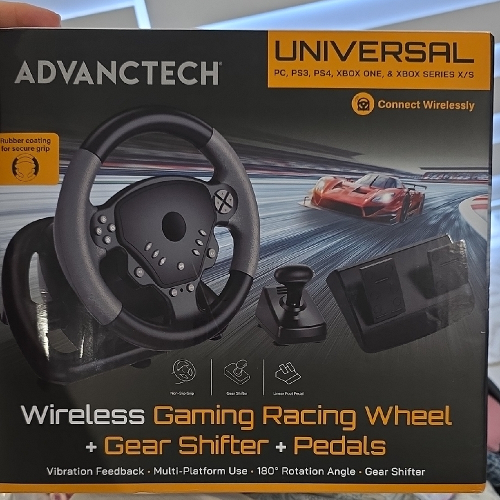 AdvancTech Wireless Gaming Racing Wheel - Black/Gray